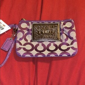 NEW Coach Poppy Purple Wristlet